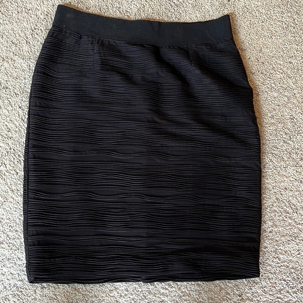 Alfani black rauched skirt. Size 14. Back zipper